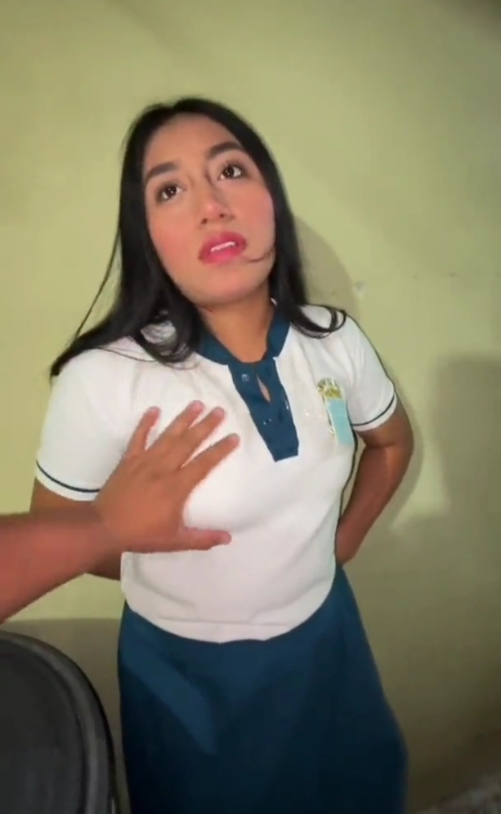 Colegiala Mexicana Tuvo Que Coger De A Perrito Con Su Profe Para Pasar La Materia 1