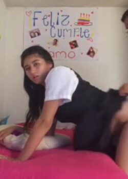 El regalo a la rica colegiala + Vídeo Completo 3