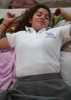 Colegiala Uniformada Dando La Prueba De Amor 6