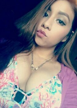 Stephanie Patiño Rica Putita 4