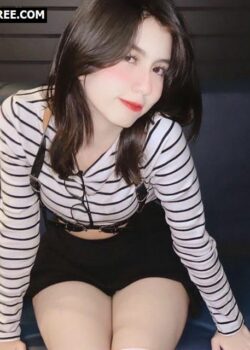 Hermosa delgada exquisita 5