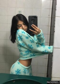 Niñita de papi le gusta que le cojan duro 3