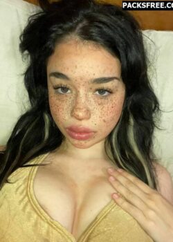 Hermosa Jovencita Cogiendo + Videos 3