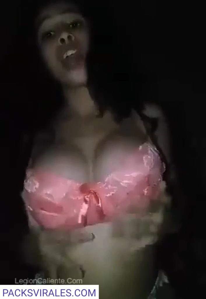 Chava tetona + vídeo tocandose 1