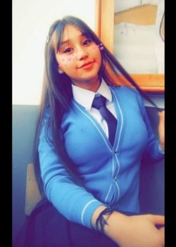 Colegiala blanquita adicta su consolador 7