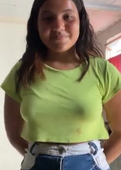 La pubertad le cayó bien a la prima 2