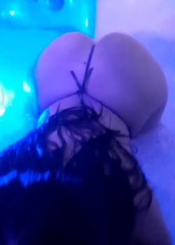 Mili pendeja culona me la cojo en el telo 5