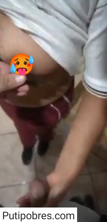 Tetona Colegiala Se La Cogen En El Aula De Computación 1