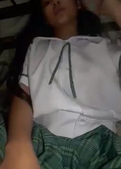 Colegiala Pendejita Se Saca Todo Y Se Masturba Un Buen Rato 4