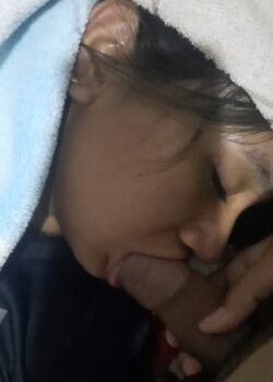 Dandole verga a mi primita mientras duerme 7