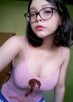 Colegiala tetona infiel termina filtrada por su ex novio 4