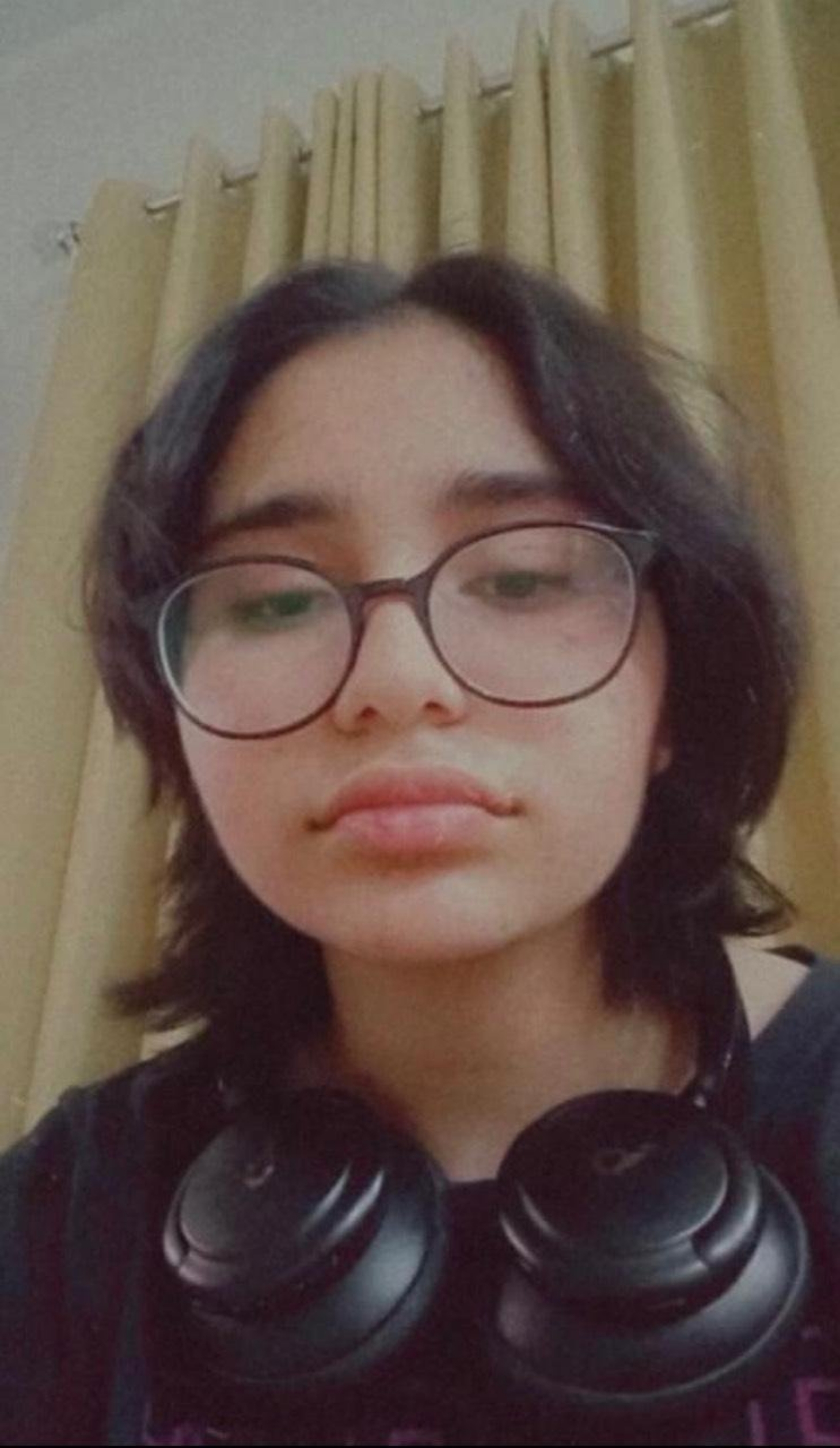 Morrita colegiala adolescente con tremendo orto 1
