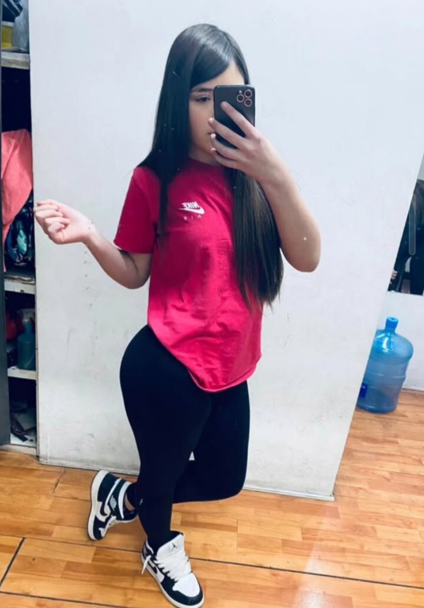 Pendeja de 18 años es tremenda trola y se graba cogiendo 1