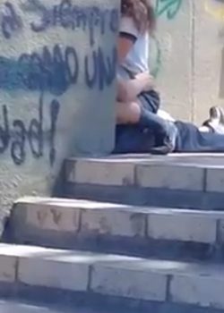 Estudiantes virales culean En la calle 4