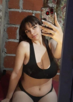 Cande pendejita tetona de 18 añitos filtrada 1