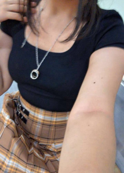 Pendejita colegiala se termina filtrando su pack 5